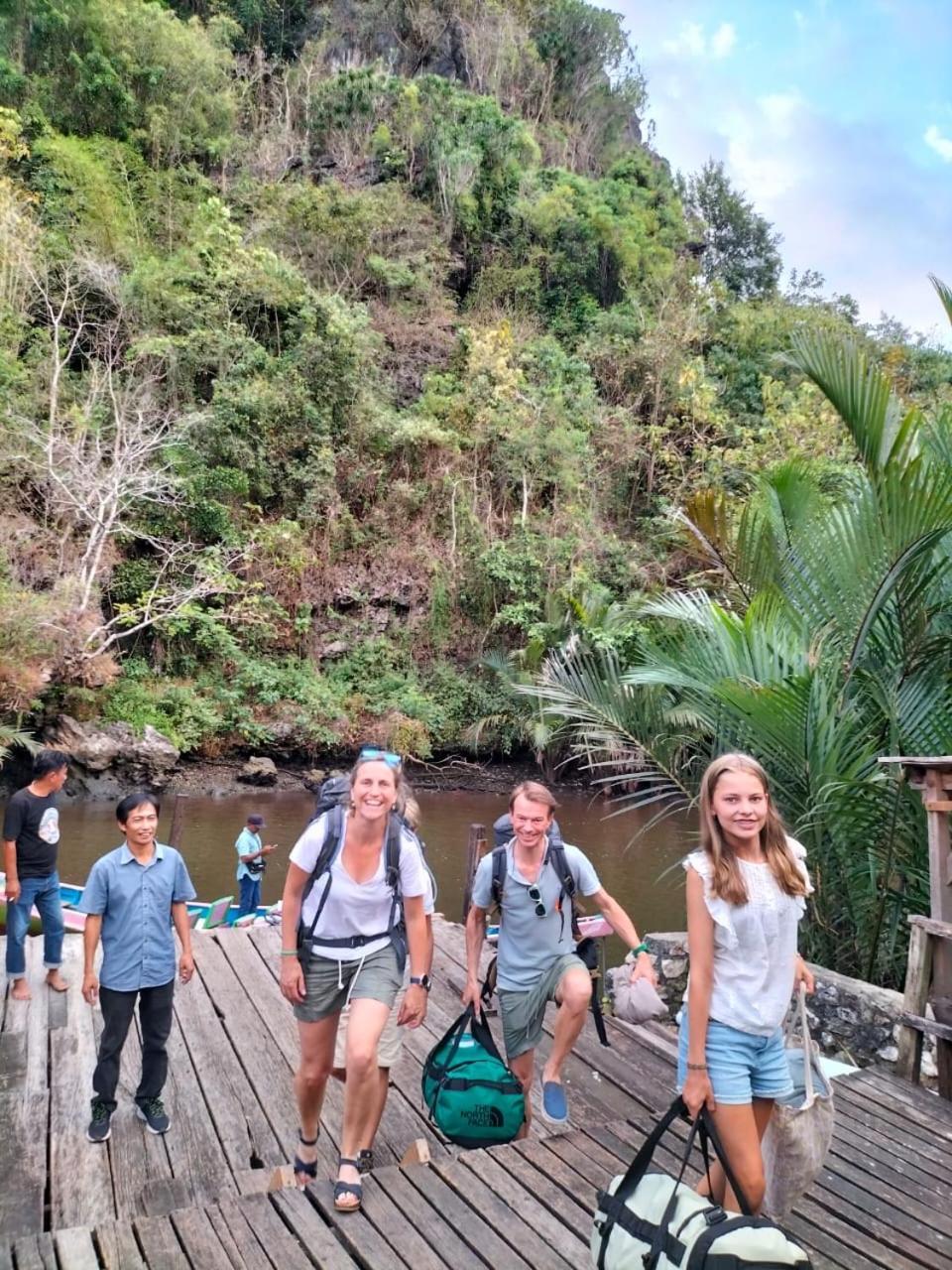 Rammang Rammang Ecolodge And Cafe Kasijala ภายนอก รูปภาพ